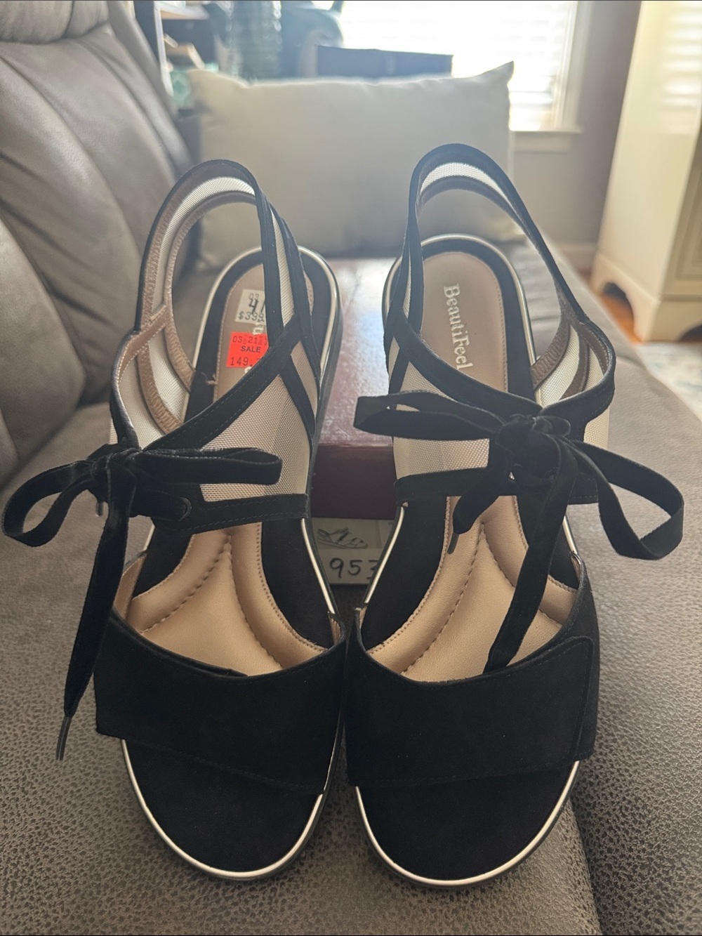 New in Box! VINTAGE BeautiFeel Peppa Flat Sandal size 41 or 10.5